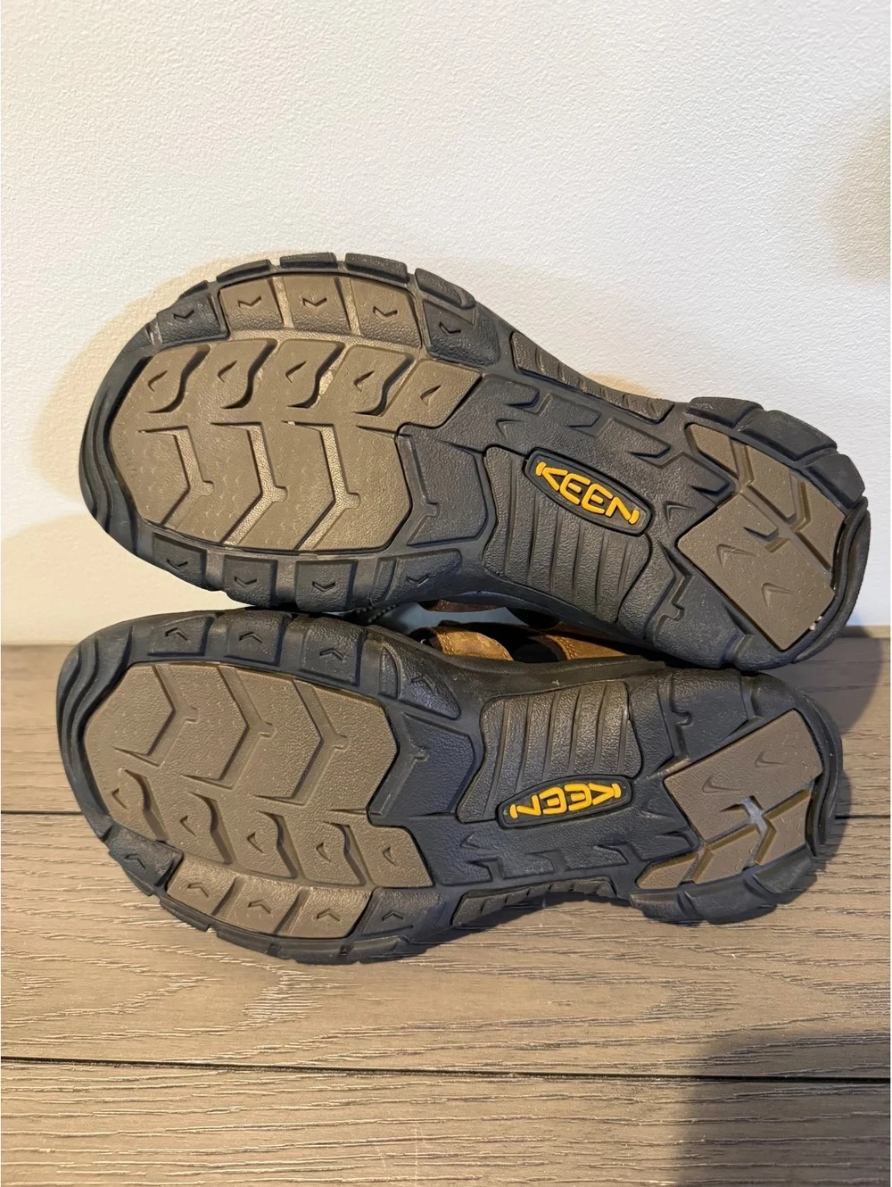 Keen Waterproof Brown Leather Sport Sandals Men’s Size 11